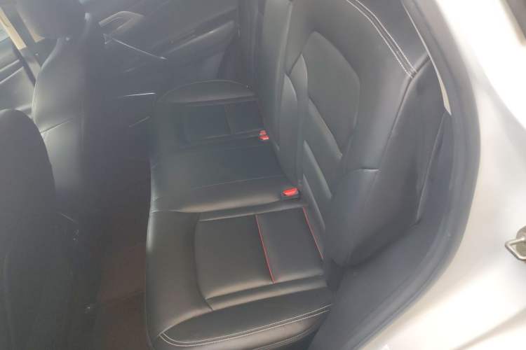 Used Geely Auto Emgrand X7 Sport 2020 1.8TD DCT Two-Wheel Drive Smart Connect 4G-Enabled Version
