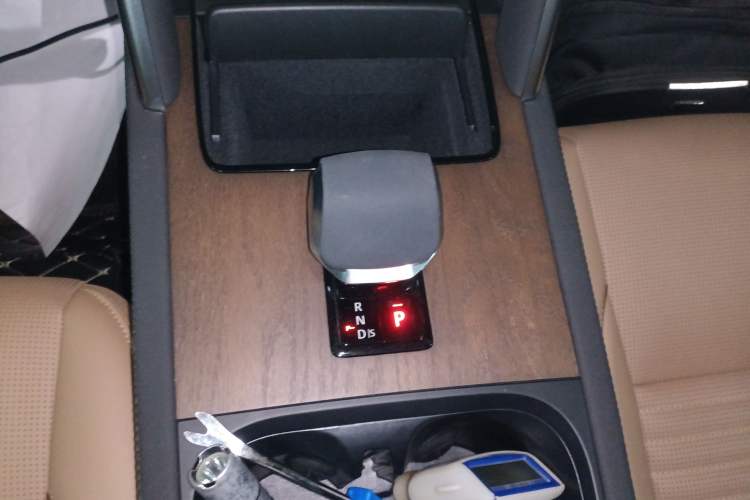 Used Land Rover Discovery Sport 2024 Performance Tech Edition
