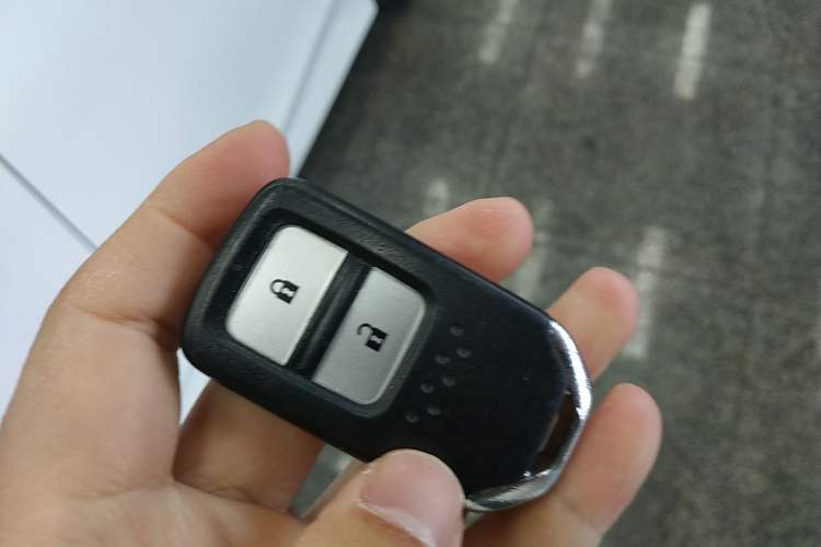 Used Honda Jade 2017 1.8L automatic Comfort version 5 seats