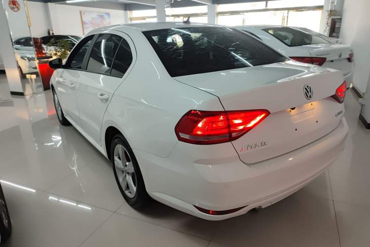 Used Volkswagen Lavida 2017 1.6L Automatic Fashion Edition
