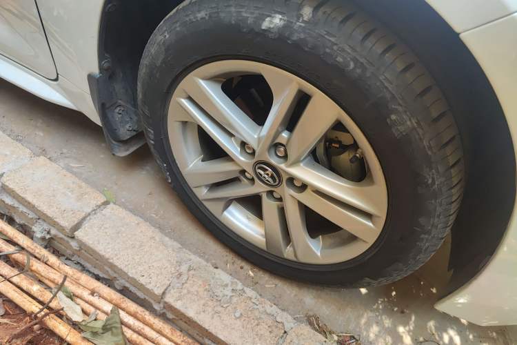 Used Toyota Levin 2021 Dual-Engine 1.8H E-CVT Luxury Edition
