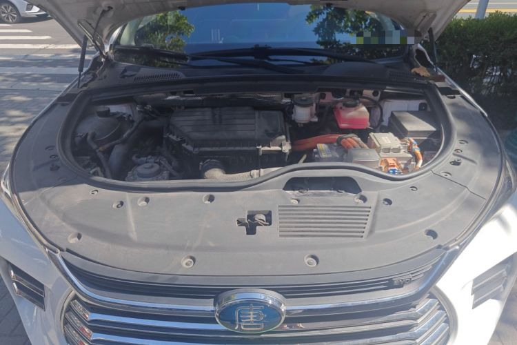 Used BYD Tang New Energy 2018 DM 2.0T All-Wheel Drive Smart Connect Advanced Model 7 Seats China V Emission Standard
