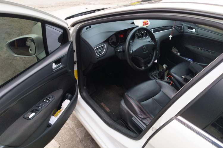 Used Peugeot 308 2014 Enjoy Edition Classic 1.6L Manual YouShang Model