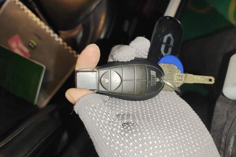 Used  Cherokee 2014 2.4L Urban Edition
