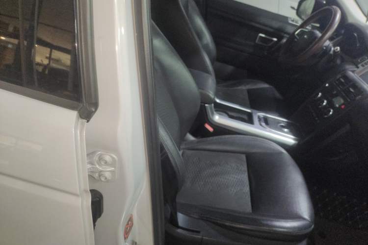 Used Land Rover Discovery Sport 2018 200 PS PURE Edition
