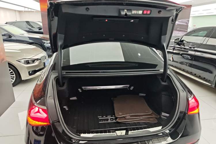 Used Mercedes-Benz E-Class 2024 E 300 L Luxury Model