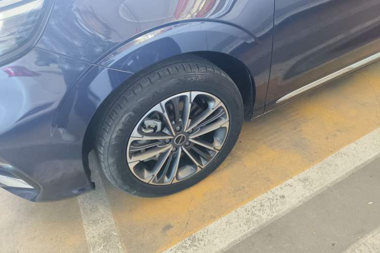 Used Roewe iMAX8 2021 400TGI Flagship Edition
