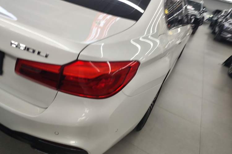 Used BMW 5 Series 2018 530Li Luxury Edition M Sport Package
