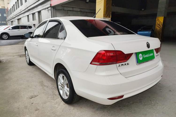 Used Volkswagen Santana 2018 1.5L Manual Comfort Edition
