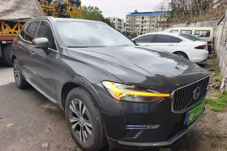 Used Volvo XC60 2024 B5 4x4 Smart Luxury Edition
