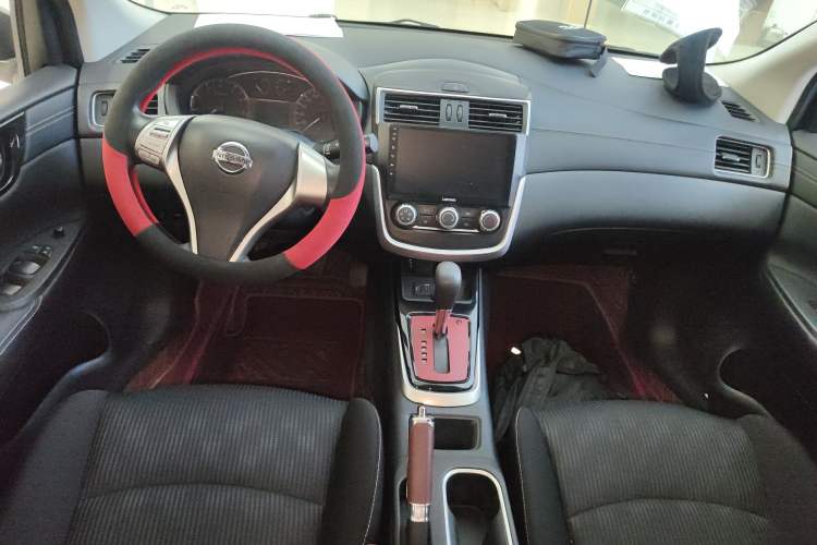 Used Nissan Tiida 2024 1.6L CVT Cool Dynamic Edition
