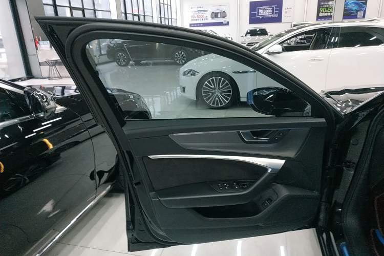 Used Audi A6L 2019 40 TFSI Luxury Dynamic Model
