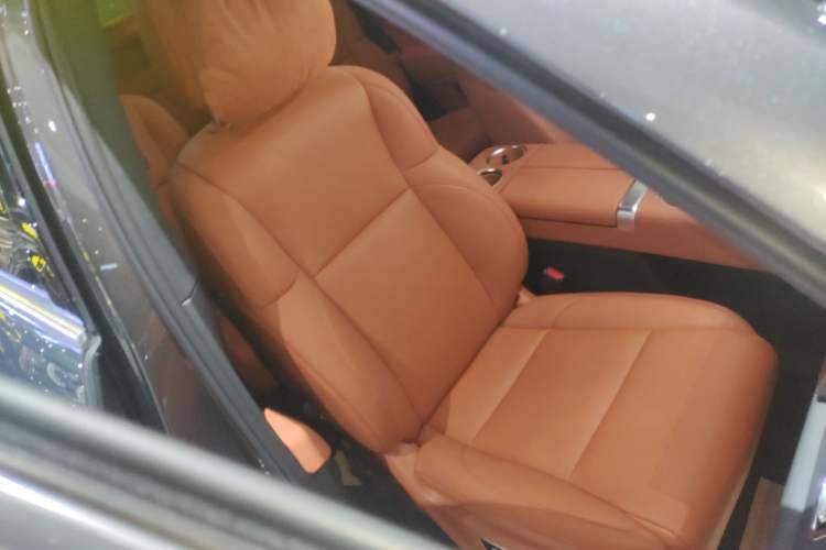 Used Li Auto L8 2023 Max model
