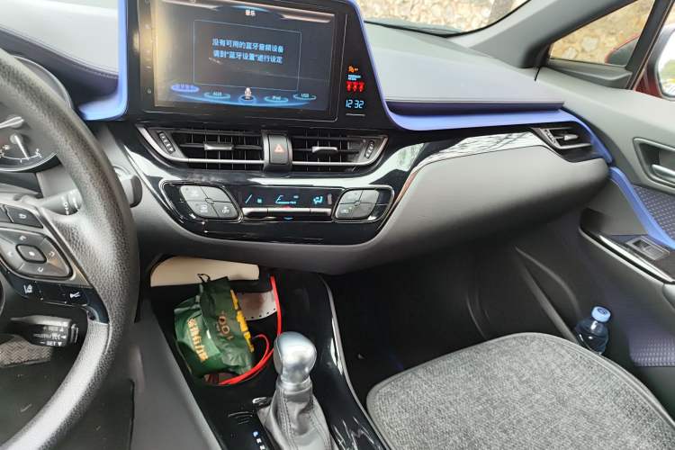 Used Toyota C-HR 2018 2.0L Leading Edition China VI