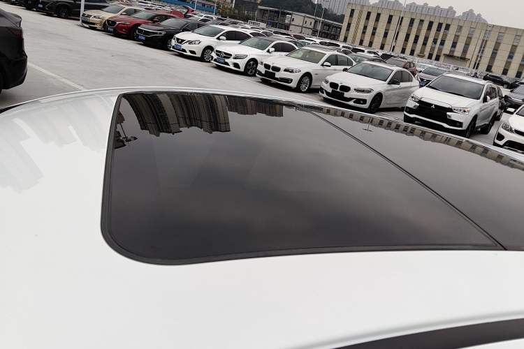 Used Honda Vezel 2020 1.5L CVT Luxury Edition
