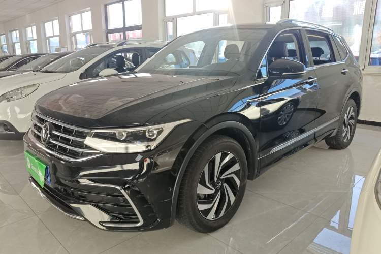 Used Volkswagen Tiguan L 2024 Outstanding Model 330TSI Automatic Two-Wheel Drive R-Line Dragon Glory Edition
