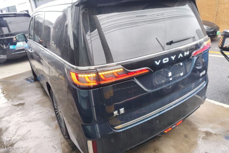 Used VOYAH Dream 2025 PHEV Four-Wheel-Drive Flagship Kunpeng Edition
