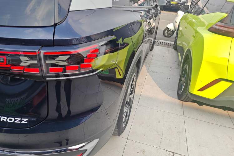 Used Volkswagen ID.6 CROZZ 2022 Long-Range PRO Edition