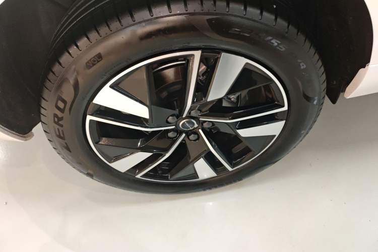 Used Volvo XC60 2026 B5 4x4 Smart Luxury Edition
