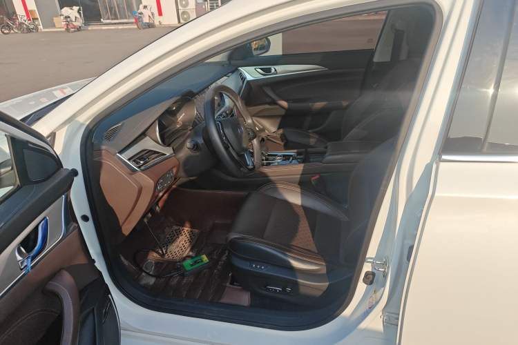 Used Changan Eado New Energy 2019 EV460 Smart Edition
