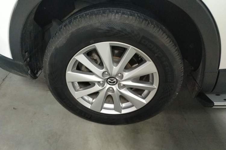 Used Mazda CX-5 2015 2.0L Automatic Two-Wheel Drive Urban Version
