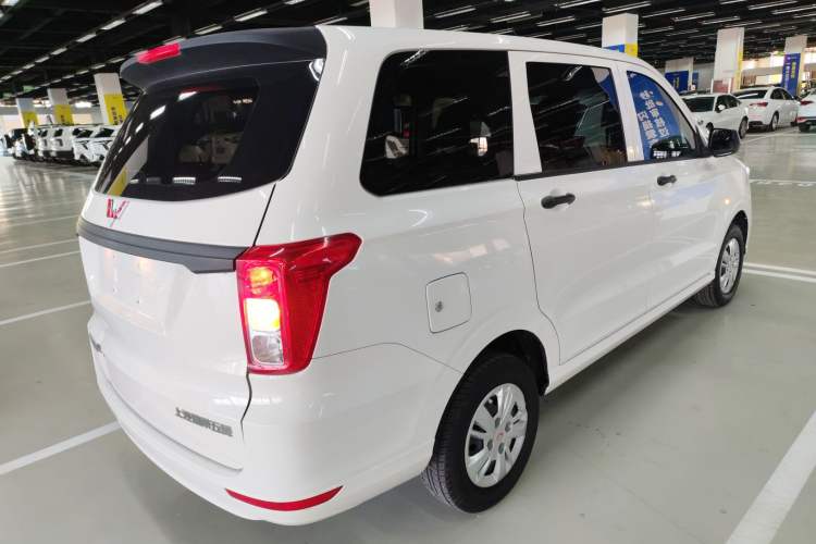 Used Wuling Hongguang 2021 1.5L S Base Version LAR
