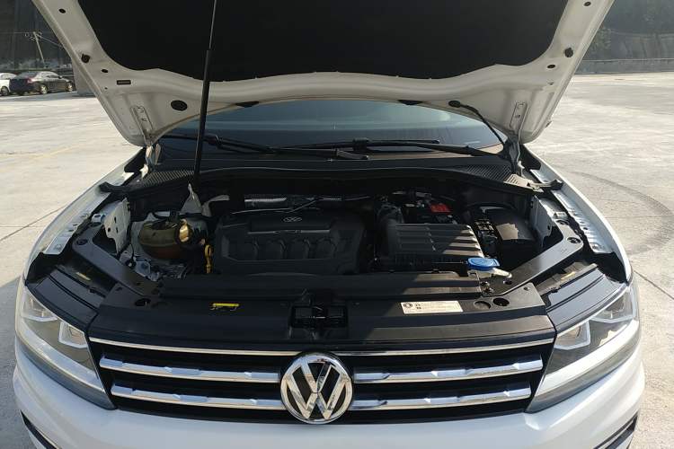 Used Volkswagen Tiguan L 2019 330TSI Automatic Two-Wheel Drive Smart Luxury Version China V Emission Standard