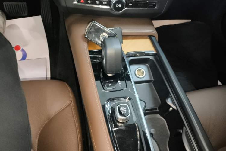 Used Volvo S90 2023 B5 Zhiyi Luxury Edition
