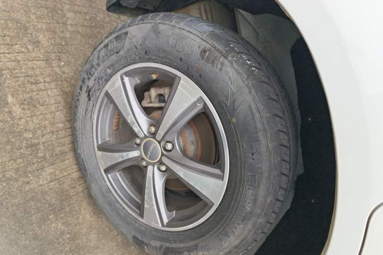 Used Haval H6 2016 Upgraded Model 1.5T Manual Two-Wheel Drive Elite Version
