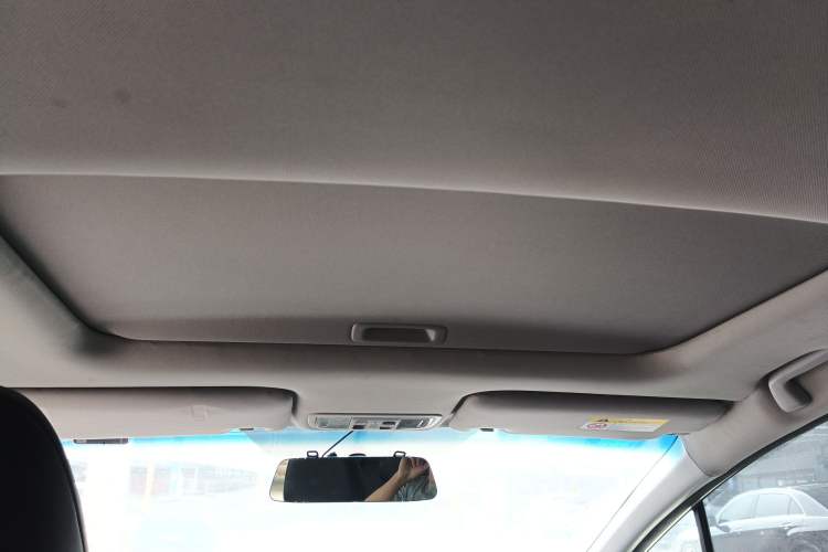 Used Honda Jade 2017 1.8L automatic Comfort version 5 seats
