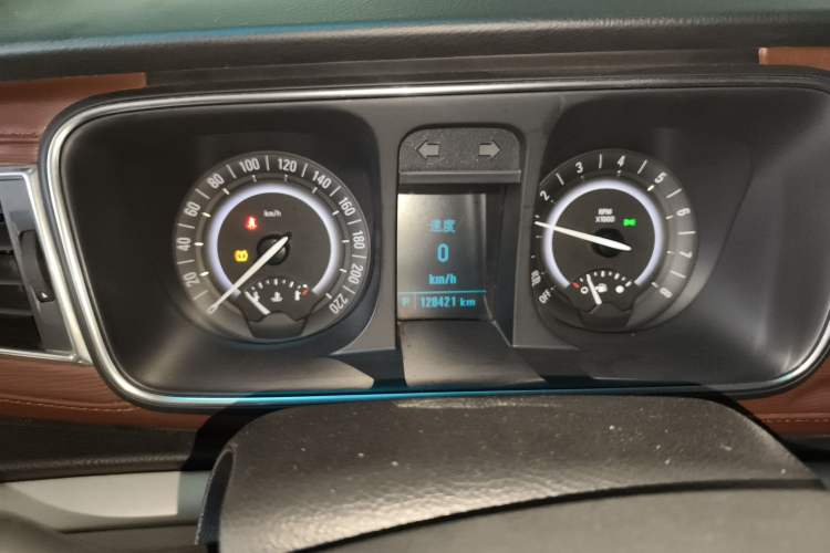 Used Buick GL8 2017 25S Comfort Version China V Standard