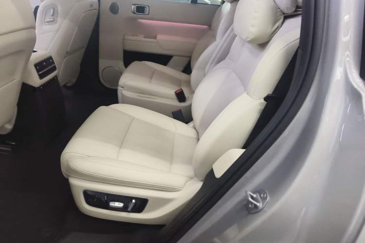 Used Li Auto L9 2022 Max model