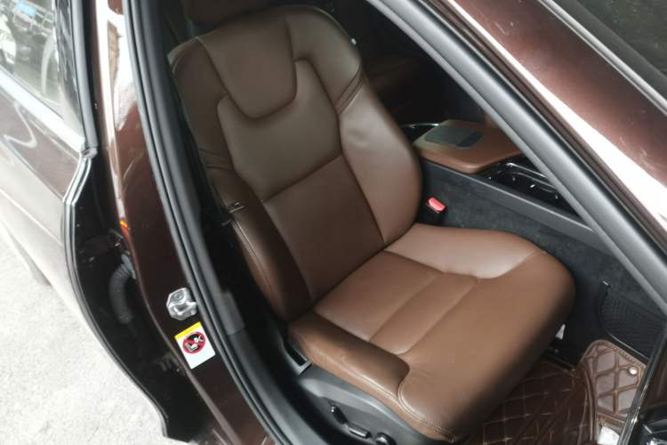 Used Volvo S90 2018 T4 Zhiyuan Edition