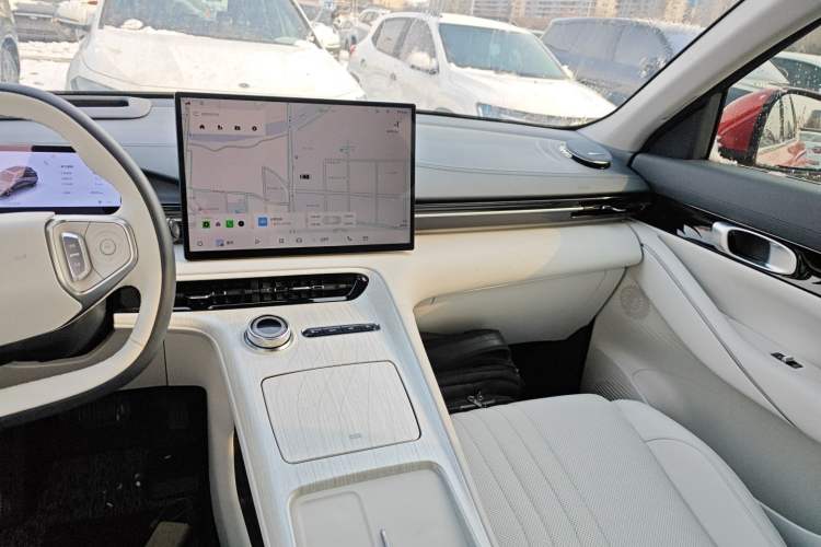 Used  E5 2024 530km Starship Edition