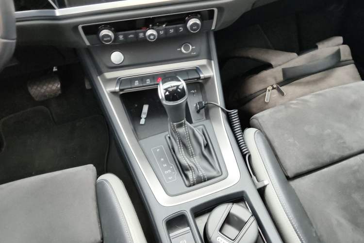 Used Audi Q3 2020 35 TFSI Fashion Dynamic Model
