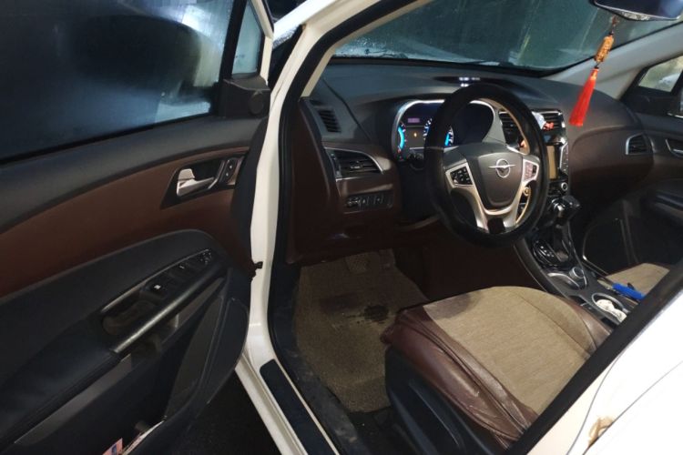 Used Haima V70 2016 1.5T Automatic Comfort & Enjoyment Version 7 Seats
