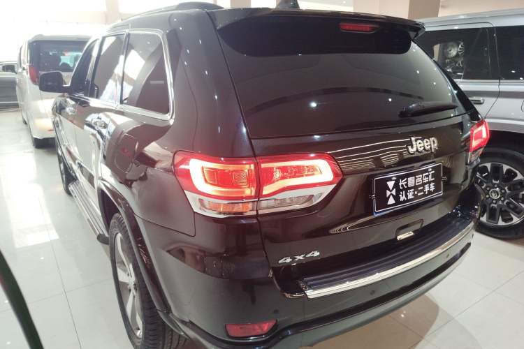 Used  Grand Cherokee 2015 3.6L Luxury Navigation Edition