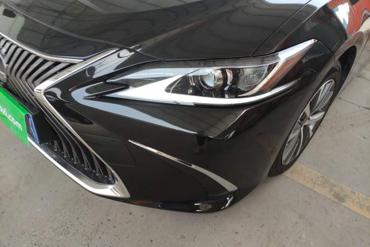 Used Lexus ES 2018 300h Premier Edition China V Standard