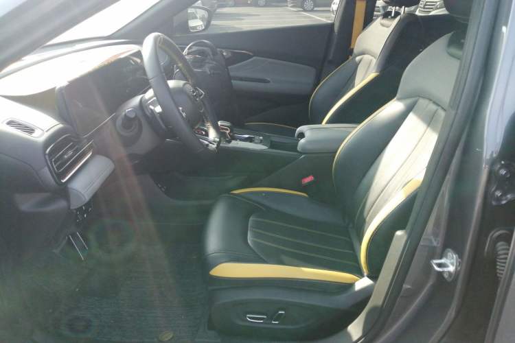 Used GAC Trumpchi EMPOW 2023 270T DCT J15 Version
