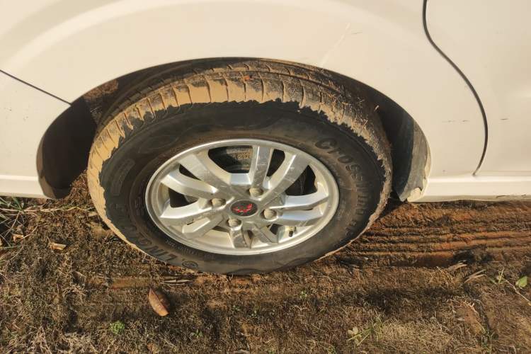 Used Wuling Hongguang 2019 1.5L S Comfort Edition China VI LAR
