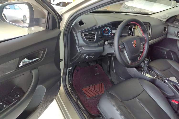 Used Roewe 360 2017 1.5L Automatic Luxury Edition
