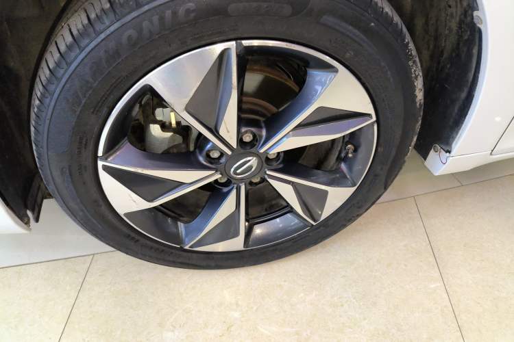 Used GAC Trumpchi M6 2021 PRO 270T DCT Luxury Edition
