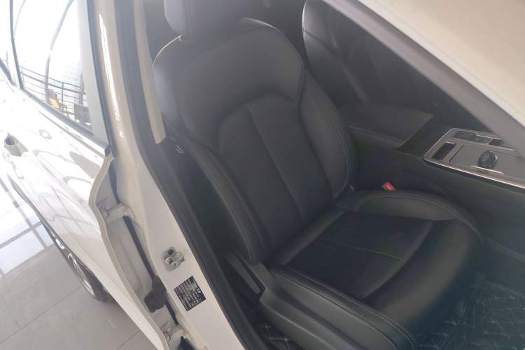 Used Roewe RX5 2022 330TGI Automatic National Style Edition
