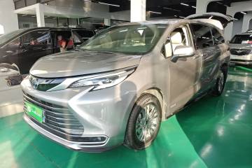 Used Toyota Sienna 2021 2.5L Hybrid Luxury Edition