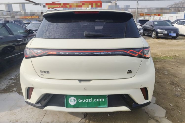 Used BYD Dolphin 2023 420 km Fashion Edition
