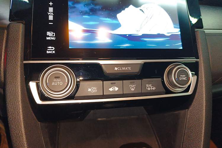 Used Honda Civic 2016 220TURBO CVT Luxury Edition
