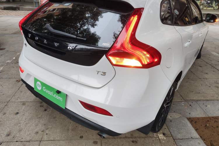 Used Volvo V40 2017 T3 Zhiyi Edition