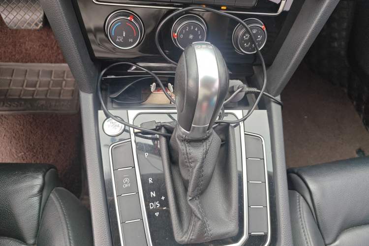 Used Volkswagen Magotan 2018 330TSI DSG Advanced Model
