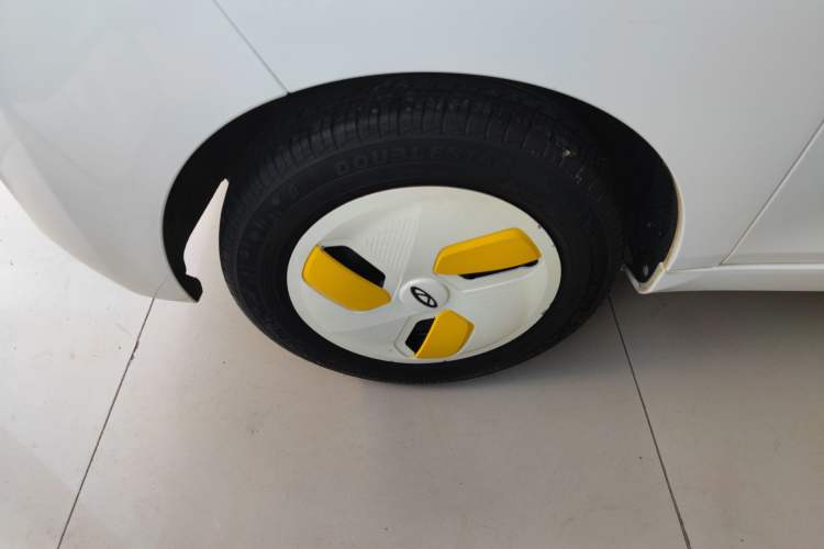 Used Chery QQ Ice Cream 2022 170km Sundae Phosphate Lithium-Ion
