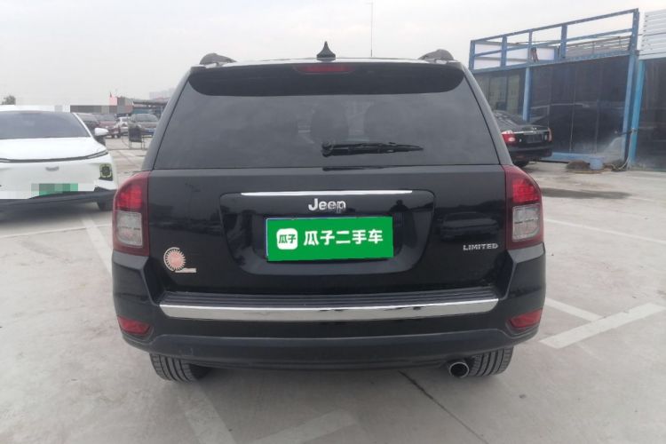 Used  Compass (Import) 2014 Revised Version 2.0L Two-Wheel Drive Elite Edition
